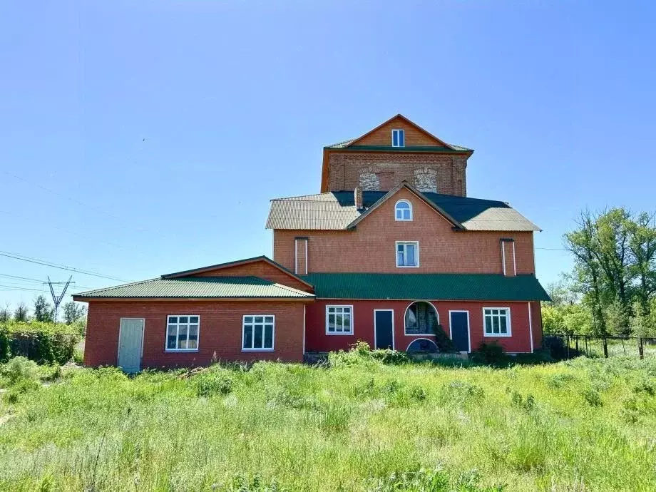 Дом в Саратовская область, с. Боковка ул. Лесная (1300 м) - Фото 1