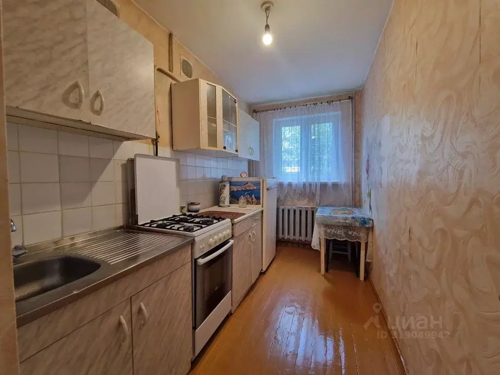 3-к кв. Свердловская область, Екатеринбург ул. Металлургов, 32 (56.6 ... - Фото 0