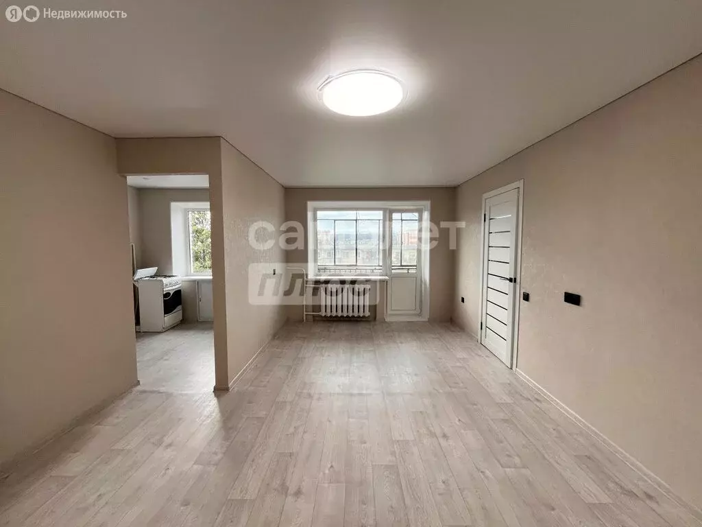 2-комнатная квартира: Миасс, проспект Макеева, 37 (47 м) - Фото 1