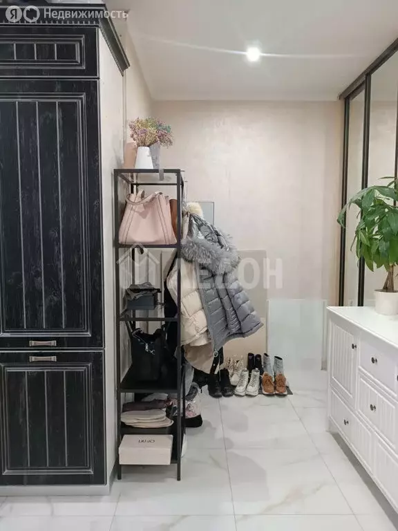 3-комнатная квартира: Омск, Кемеровская улица, 26 (61.5 м) - Фото 2