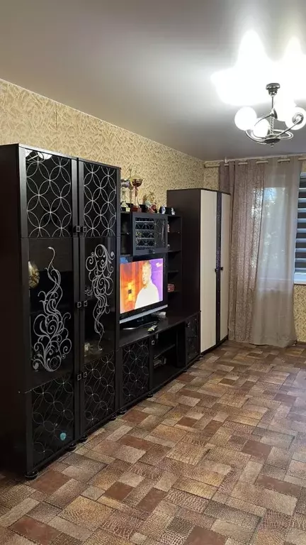 2-к кв. Ленинградская область, Гатчина ул. Володарского, 35 (48.0 м) - Фото 0