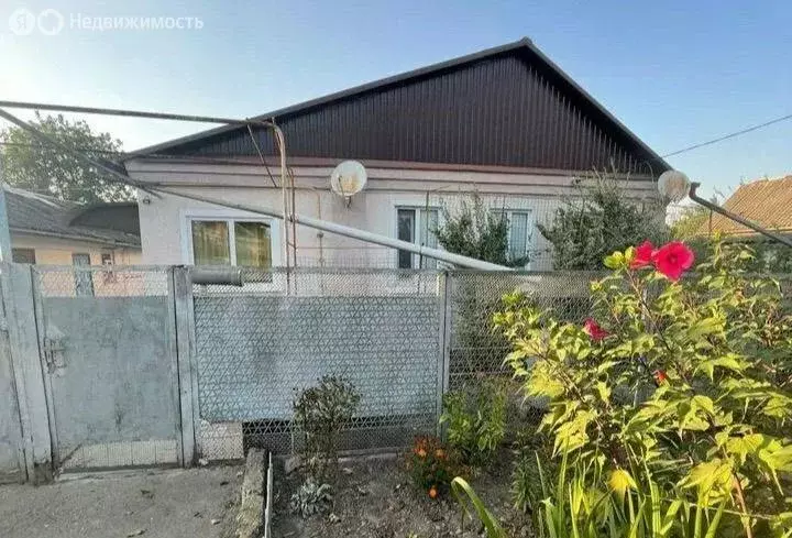 Дом в Усть-Лабинск, Колхозная улица (64 м) - Фото 0