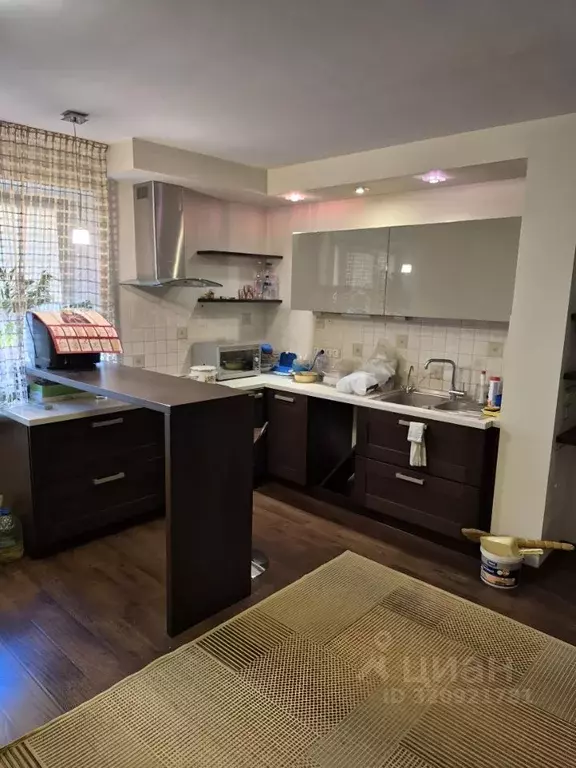 3-к кв. Удмуртия, Ижевск Школьная ул., 10 (94.0 м) - Фото 1