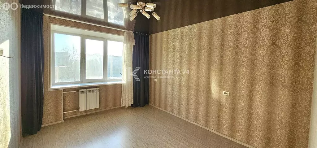 3-комнатная квартира: Чебаркуль, улица Ленина, 37 (62.1 м) - Фото 0