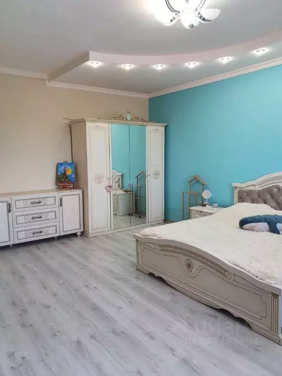 3-к кв. Ростовская область, Таганрог Литейная ул., 40Б (145.6 м) - Фото 1