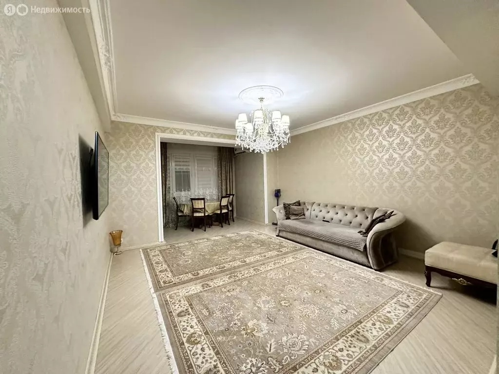 2-комнатная квартира: Махачкала, улица Батырая, 136Лк1 (56 м) - Фото 0