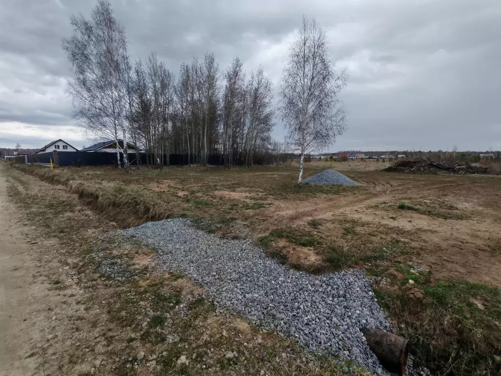 Участок в Свердловская область, Верхнее Дуброво пгт ул. Олимпийская, ... - Фото 1