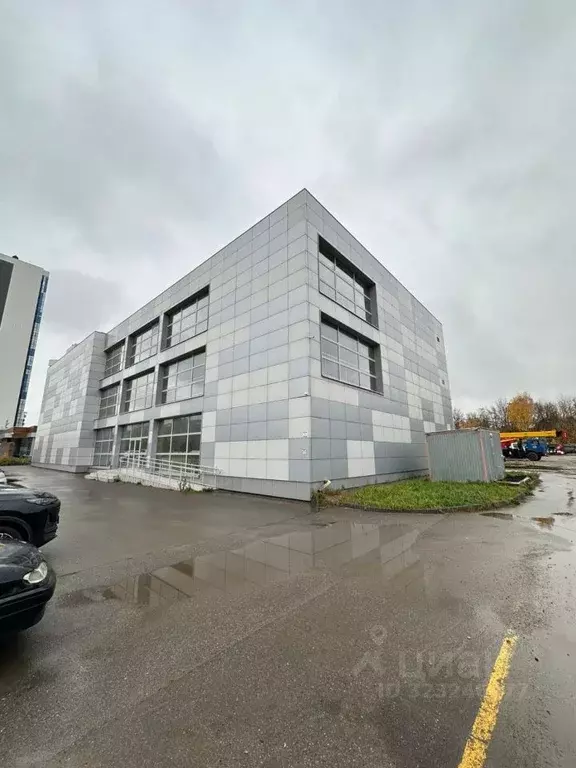 Помещение свободного назначения в Татарстан, Казань ул. Комиссара ... - Фото 1