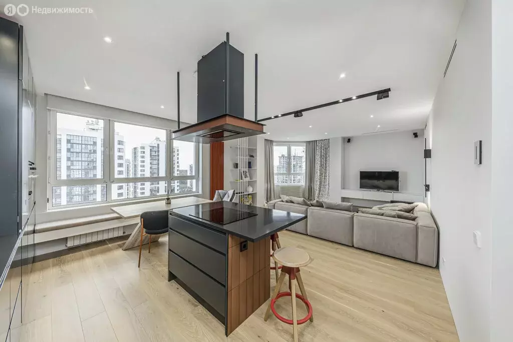 3-комнатная квартира: Челябинск, проспект Героя России Е.Н. Родионова, ... - Фото 1