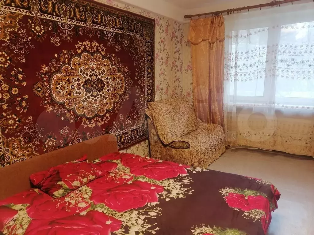 Комната 18 м в 3-к, 1/9 эт. - Фото 0