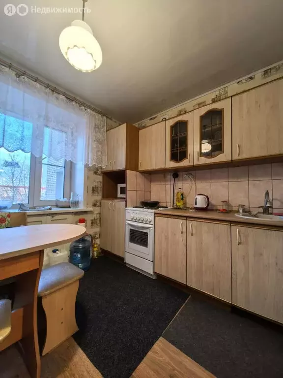 3-комнатная квартира: Курган, жилой район Заозёрный, 11-й микрорайон, ... - Фото 1