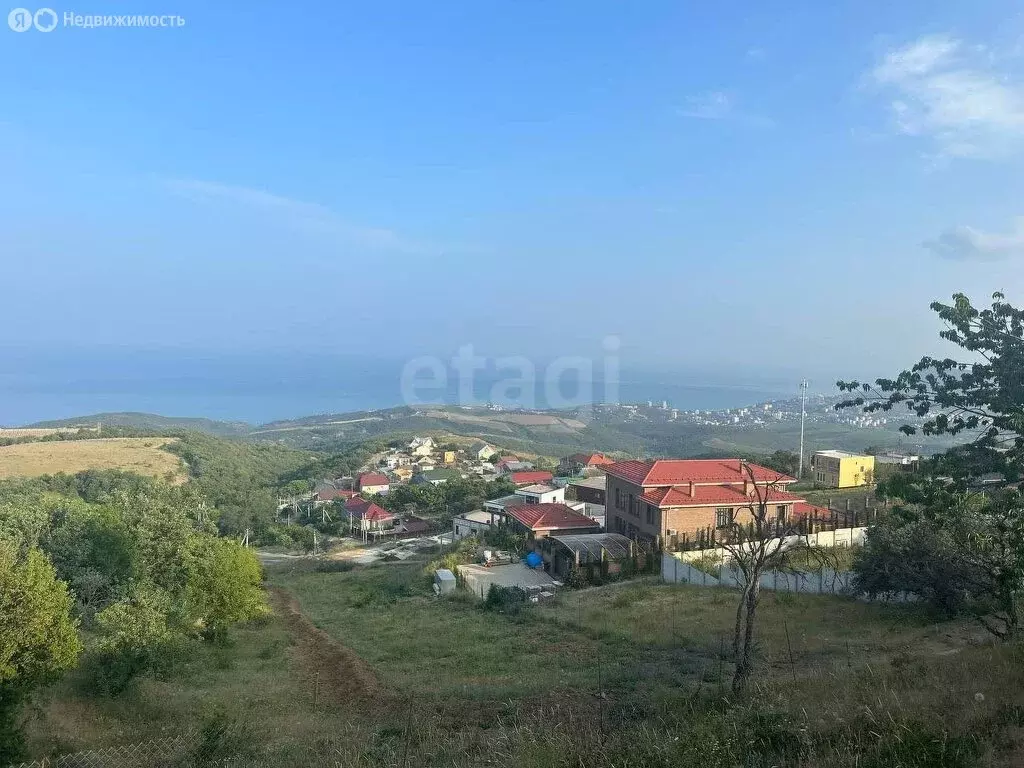 Участок в Республика Крым, муниципальный округ Алушта, село Лучистое ... - Фото 1