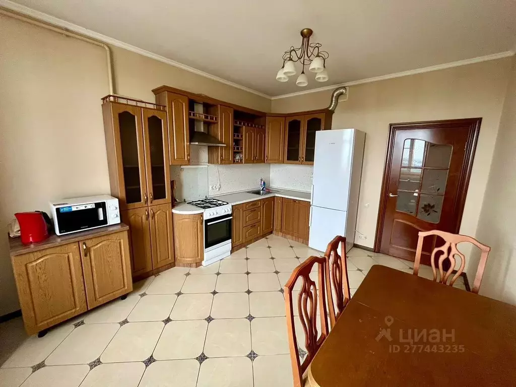 3-к кв. Курская область, Курск ул. Володарского, 70 (103.0 м) - Фото 1