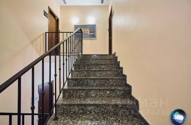 Офис в Москва ул. Земляной Вал, 4С1 (180 м) - Фото 2