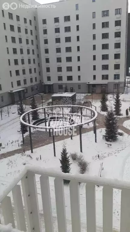 3-комнатная квартира: Тюмень, улица Республики, 204В (70 м) - Фото 2