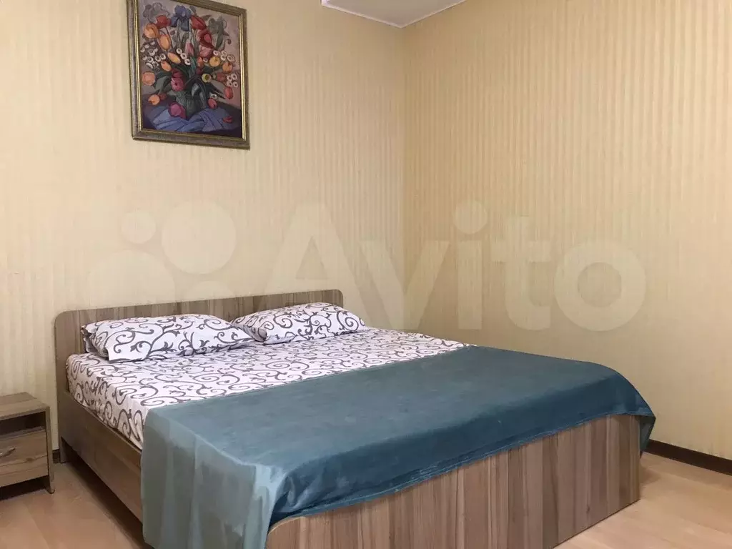 Комната 25 м в 1-к., 3/3 эт. - Фото 1
