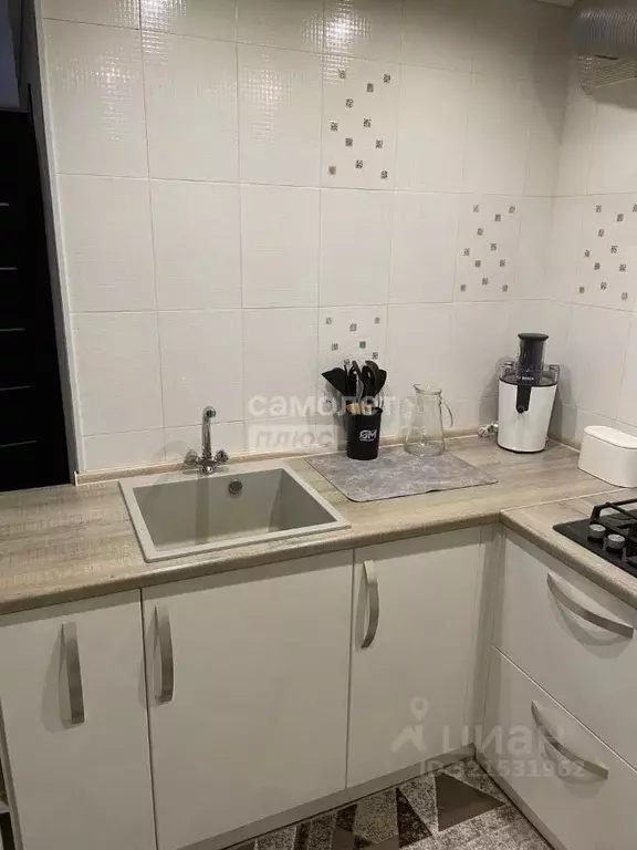 2-к кв. Хабаровский край, Солнечный рп ул. Строителей, 25 (48.0 м) - Фото 1
