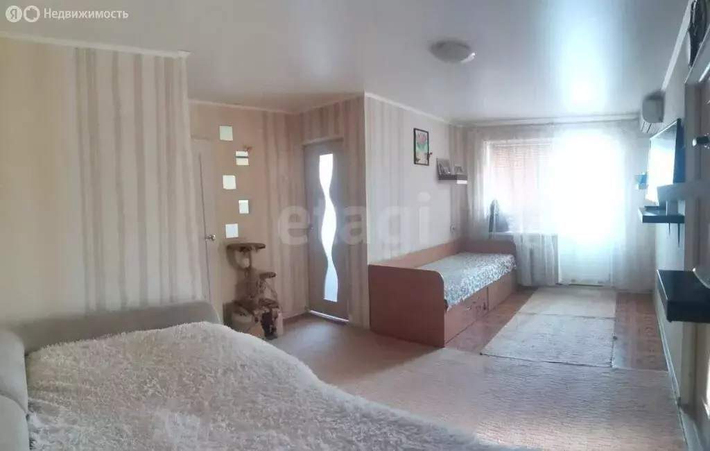 2-комнатная квартира: Темрюк, улица Чернышевского, 26В (43 м) - Фото 0