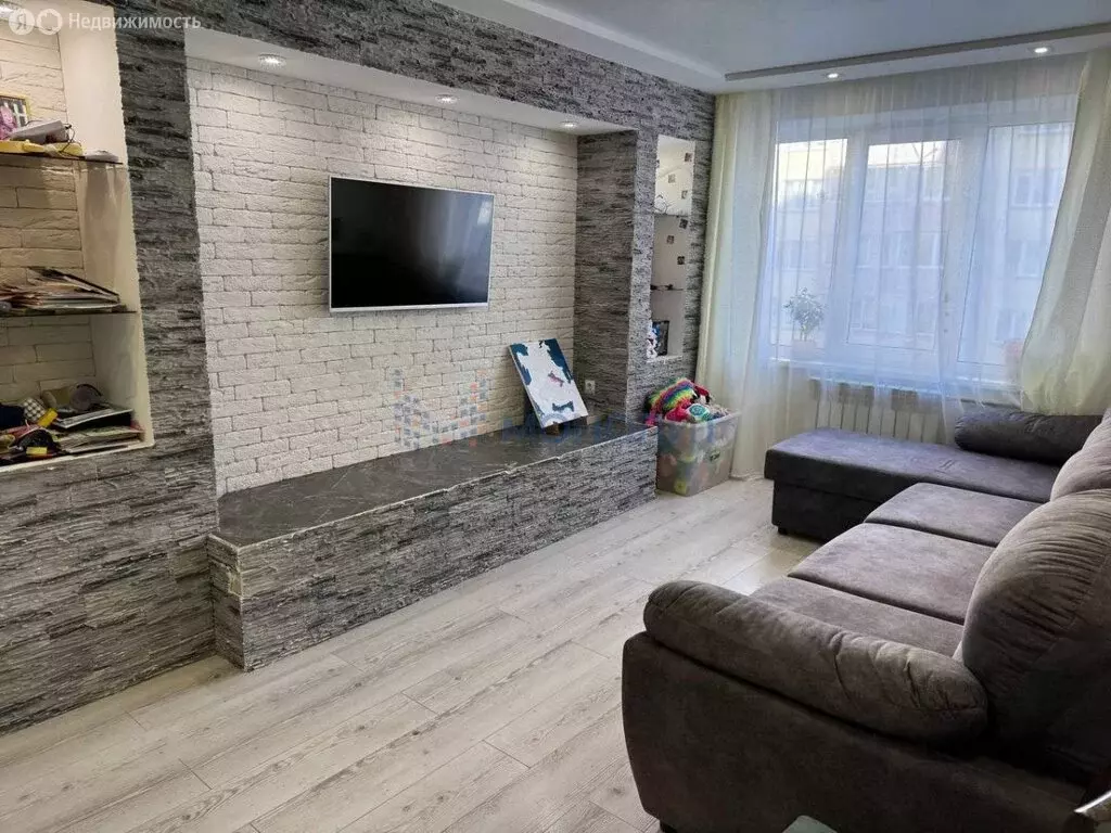 3-комнатная квартира: Киров, проспект Строителей, 9 (65.4 м) - Фото 0