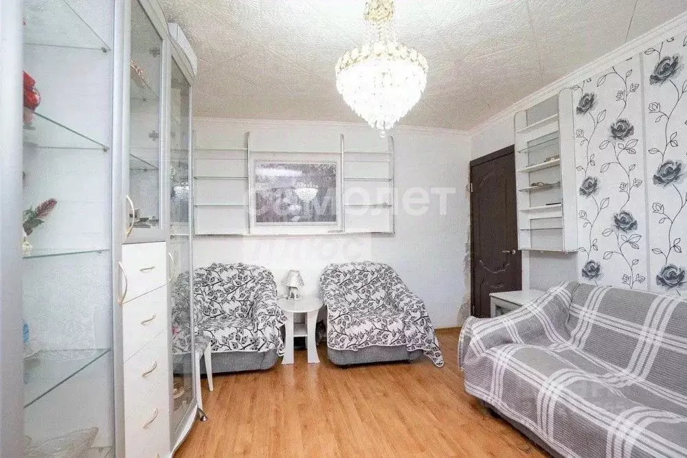 2-к кв. Челябинская область, Верхний Уфалей ул. Ленина, 162 (48.6 м) - Фото 1