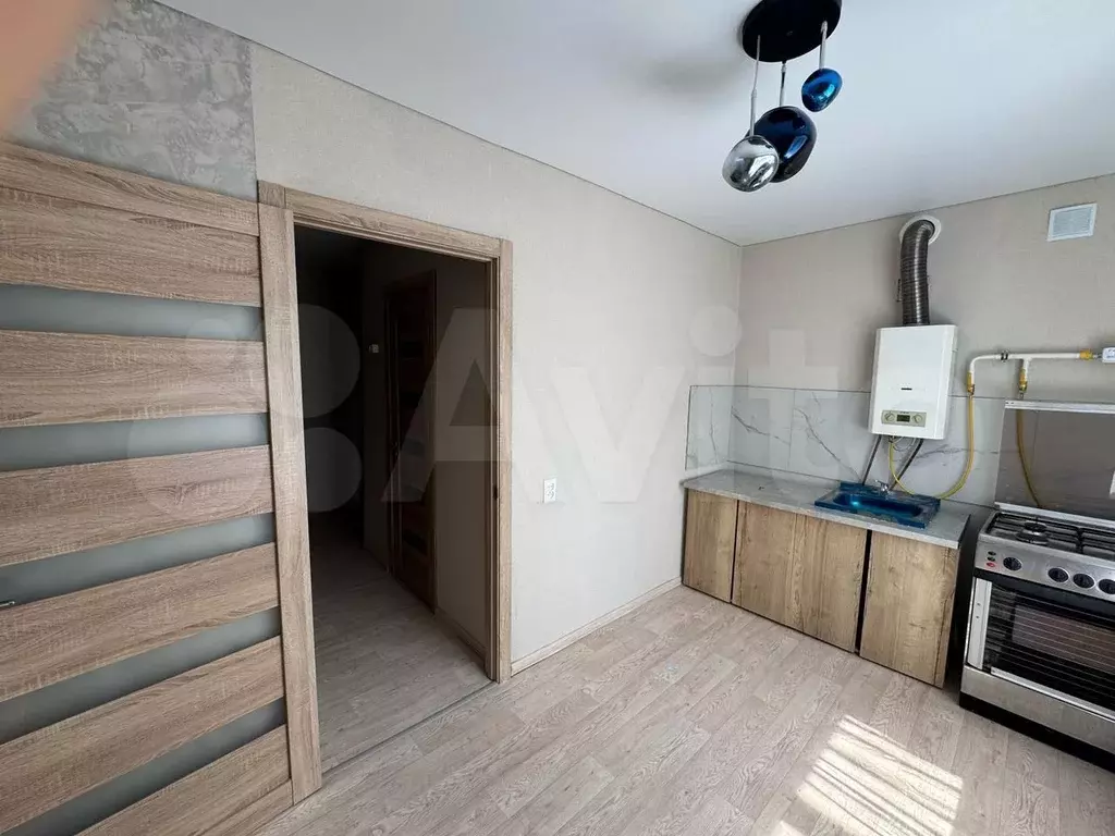 1-к. квартира, 43 м, 3/3 эт. - Фото 1