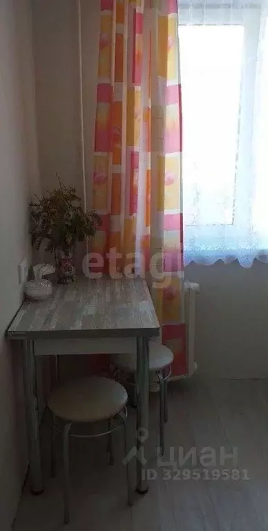 3-к кв. Кировская область, Киров ул. Горького, 41 (57.8 м) - Фото 2