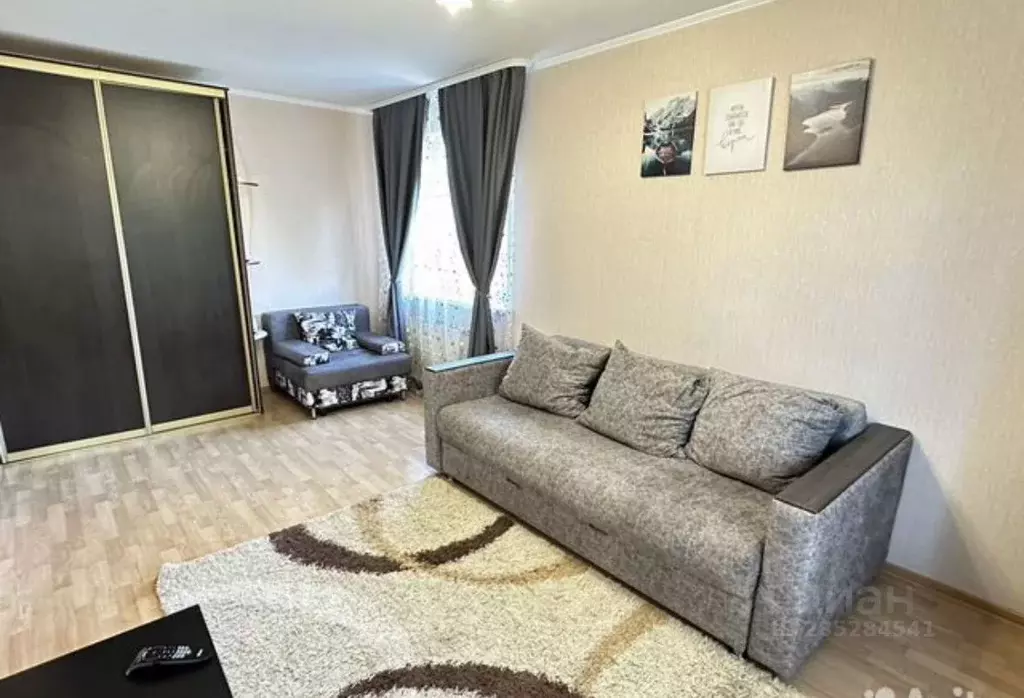 1-к кв. Тюменская область, Тюмень ул. Республики, 180 (38.0 м) - Фото 0