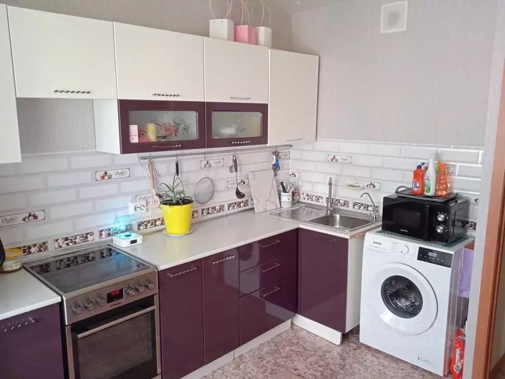 2-к кв. Кемеровская область, Кемерово ул. Нахимова, 262 (51.0 м) - Фото 2