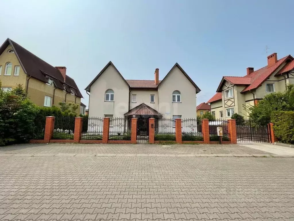 Дом в Калининградская область, Калининград Васильковая ул., 10 (230 м) - Фото 0