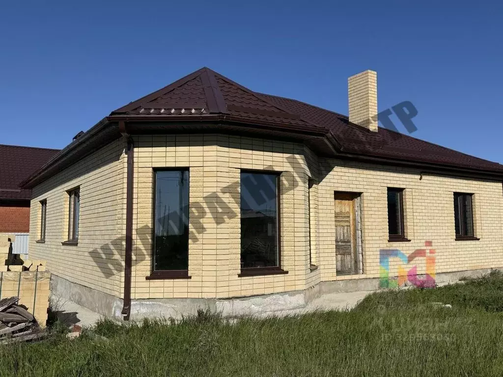 Дом в Калмыкия, Элиста ул. Привольная (135 м) - Фото 1