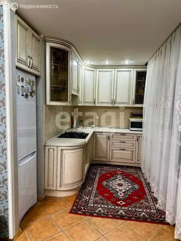 3-комнатная квартира: Саранск, улица Сущинского, 18с3 (63.5 м) - Фото 1