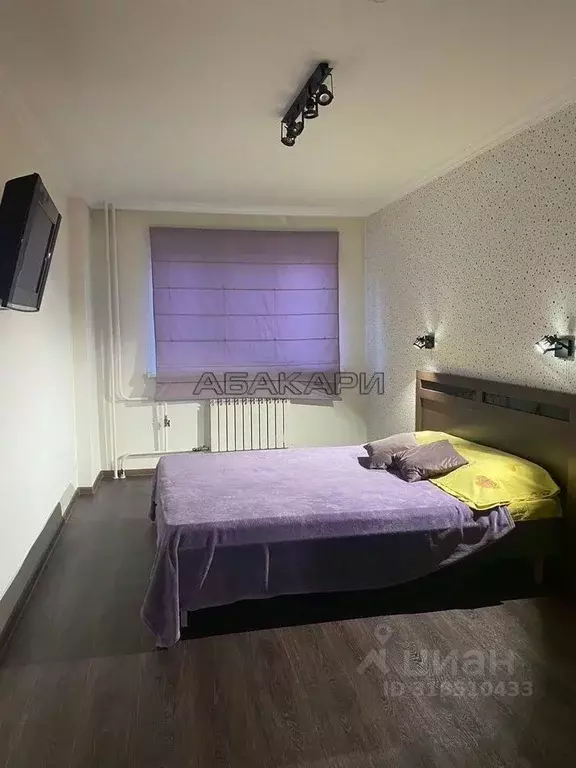 2-к кв. Красноярский край, Красноярск ул. Любы Шевцовой, 88 (55.0 м) - Фото 0