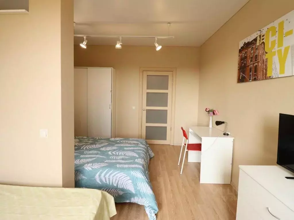 2-к кв. Астраханская область, Астрахань пл. Карла Маркса, 3к1 (70.0 м) - Фото 1