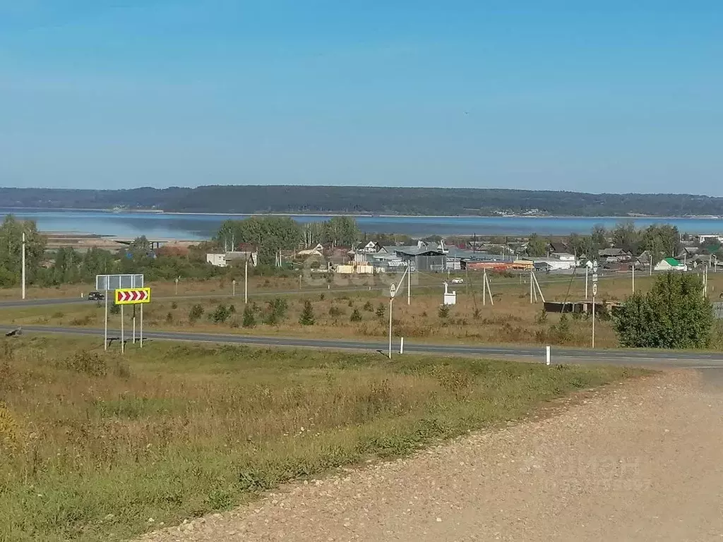 Участок в Пермский край, Ильинский муниципальный округ, д. Тупица ... - Фото 0