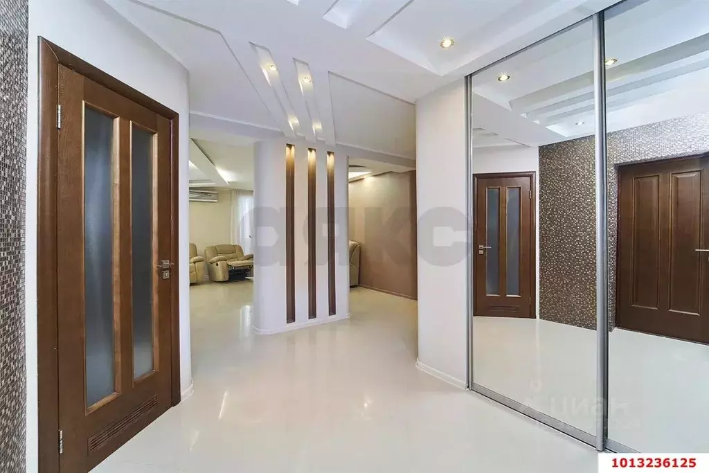 3-к кв. Краснодарский край, Краснодар ул. Имени 40-летия Победы (122.0 ... - Фото 2