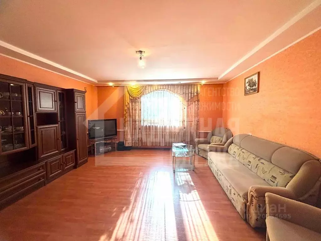 Коттедж в Алтайский край, Рубцовск пл. Ленина (100 м) - Фото 1