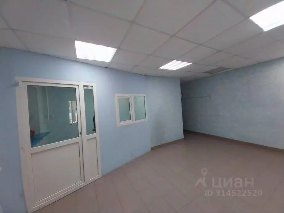 Помещение свободного назначения в Пермский край, Александровск Яйва ... - Фото 1