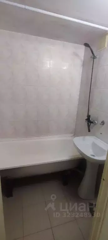 3-к кв. Оренбургская область, Оренбург ул. Терешковой, 83 (85.0 м) - Фото 1