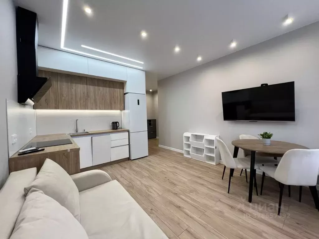 2-к кв. Кемеровская область, Кемерово ул. Веры Волошиной, 42А (41.5 м) - Фото 2