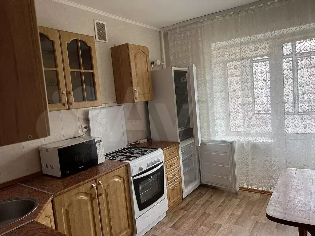 1-к. квартира, 50 м, 3/10 эт. - Фото 1