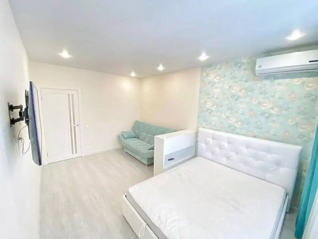 1-к кв. Татарстан, Казань Комсомольская ул., 1 (45.0 м) - Фото 2