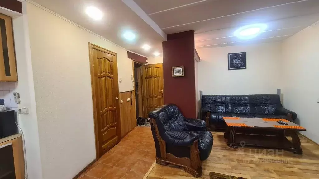 3-к кв. Волгоградская область, Волгоград ул. Ткачева, 8 (58.0 м) - Фото 1