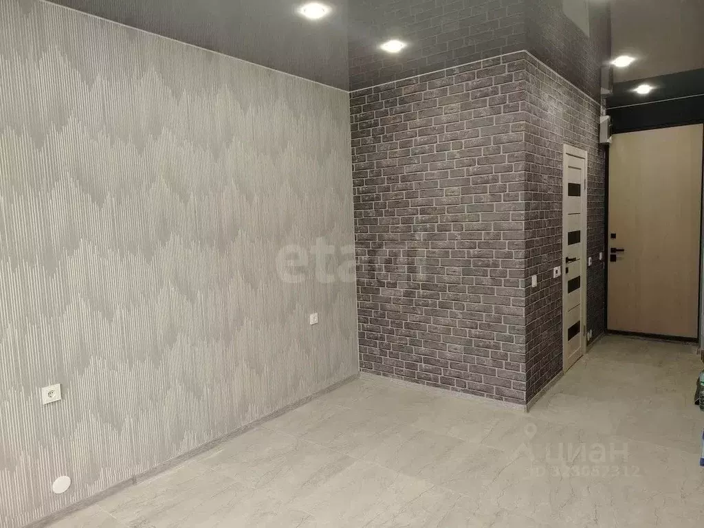 Студия Свердловская область, Екатеринбург ул. Пехотинцев, 2Г (19.6 м) - Фото 1