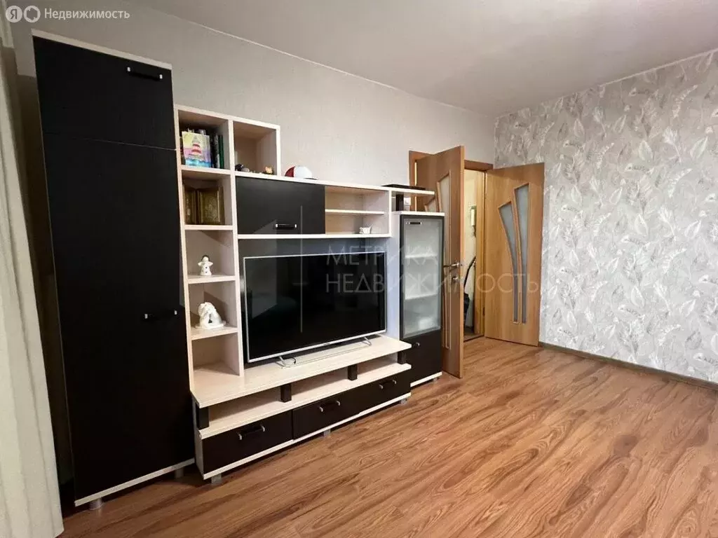 2-комнатная квартира: Тюмень, улица Федюнинского, 11 (50.5 м) - Фото 0