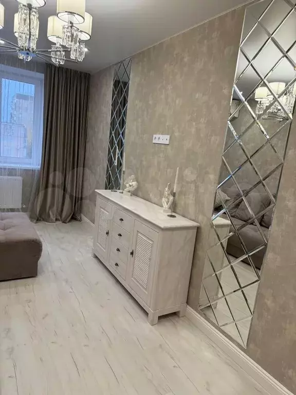 2-к. квартира, 55 м, 5/10 эт. - Фото 0