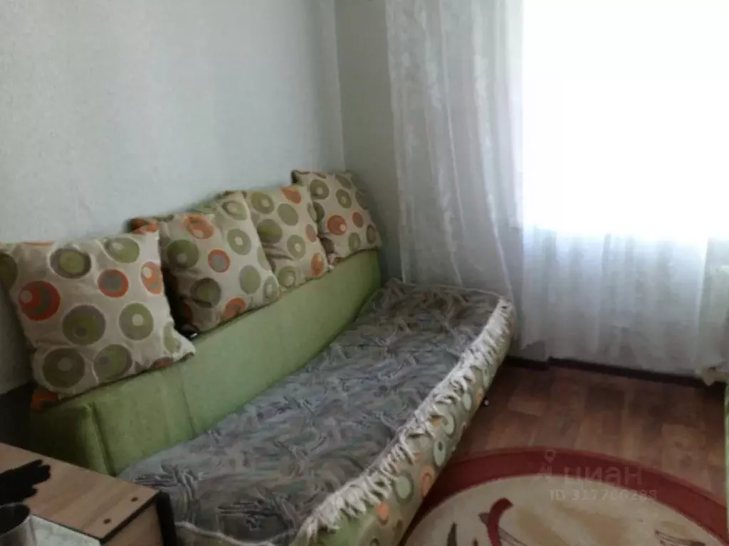 Комната Белгородская область, Белгород ул. 5 Августа, 2 (12.4 м) - Фото 1