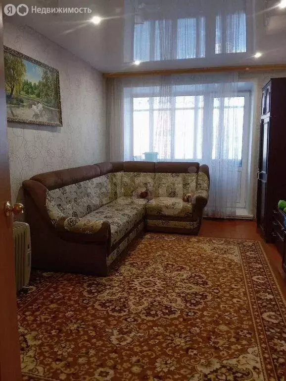 3-комнатная квартира: посёлок городского типа Максатиха, Северная ... - Фото 0