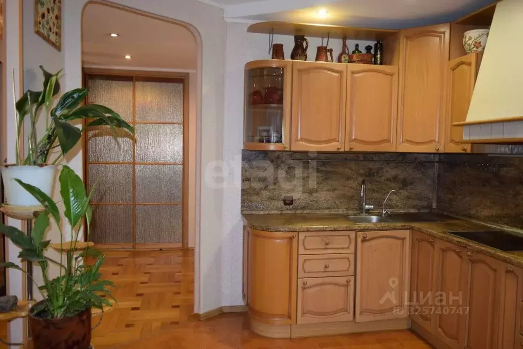 3-к кв. Коми, Сыктывкар ул. Карла Маркса, 191 (98.0 м) - Фото 1