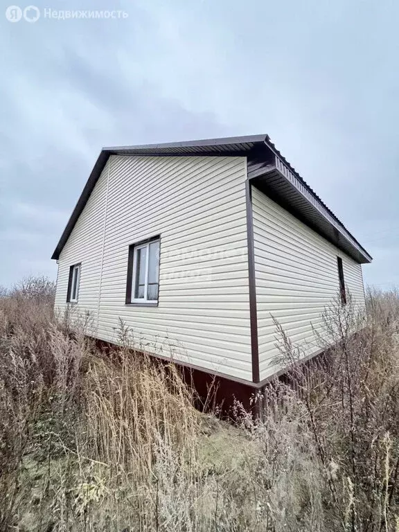 Дом в село Грабово, Советская улица, 153 (100 м) - Фото 0