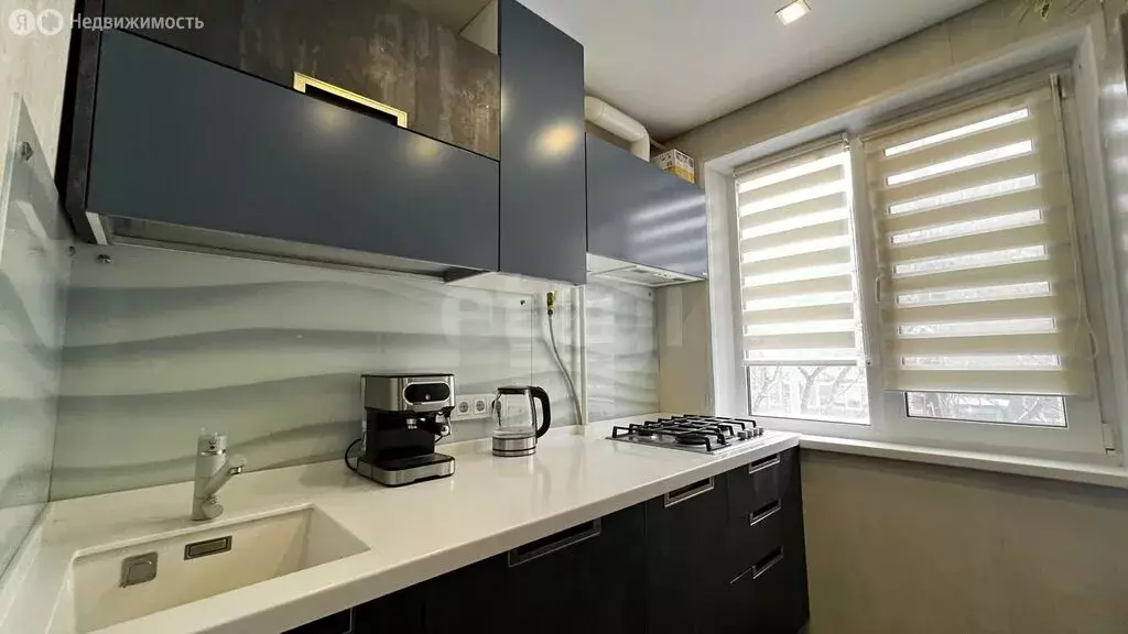 3-комнатная квартира: Челябинск, Гражданская улица, 23 (61.1 м) - Фото 2